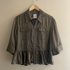 Cinq à Sept Olive Satin Zip Front Jacket Peplum Ruffle Hem Fits Like Large #501